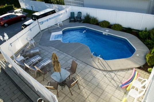 Hotel Auberge St-Felicien Saint Felicien Luaran gambar